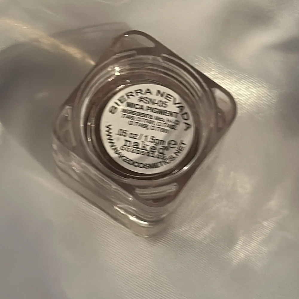 Naked Cosmetics - Mica Pigment - Sierra Nevada Powder .5 oz